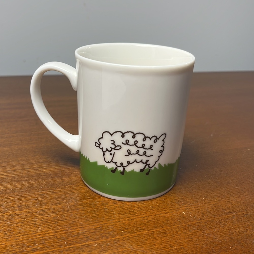 Sheep Mug 🐑 - Picture 2 of 4